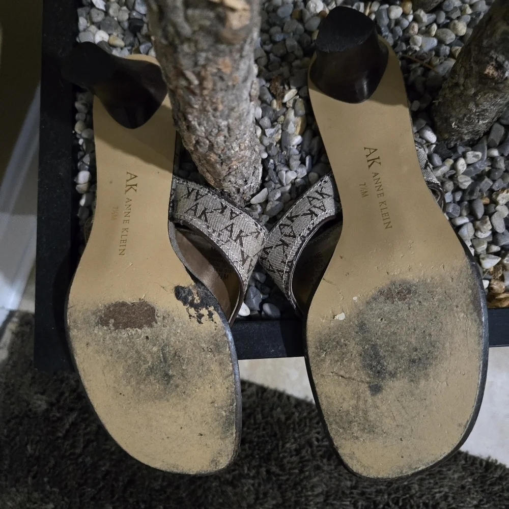 Anne Klein Signature Heeled Thong Sandals